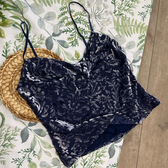 New Majorelle Women’s Velvet Cami Tank Top 90s Style Size Small - Picture 5 of 16